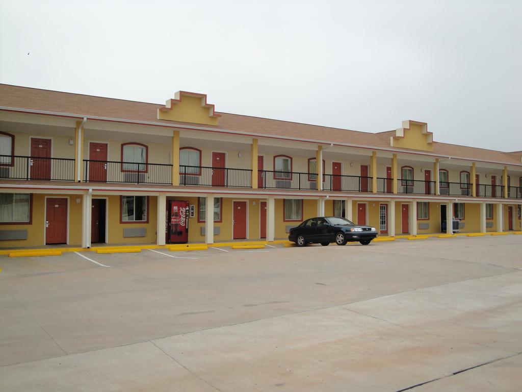 Hotel Sands & Woodward