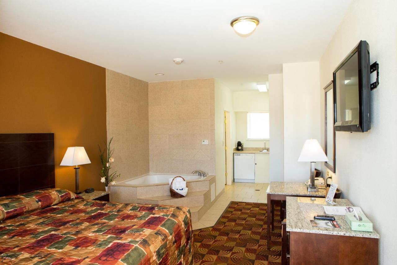 Hotel Sands & Woodward